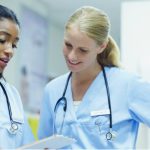 13 raisons qui prouvent que les collègues des infirmières sont les meilleures !