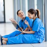 10 excellentes raisons d’avoir une amie infirmière !